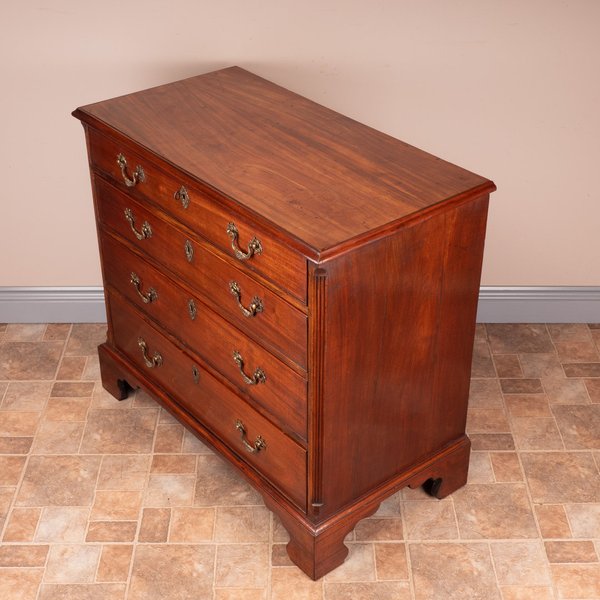 Small 19thC Mahogany Chest of Drawers