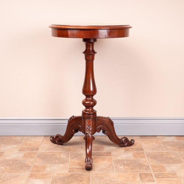 Victorian Round Mahogany Occasional Table