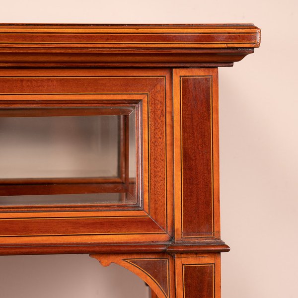 Fine Quality Edwardian Inlaid Mahogany Bijouterie Display Table